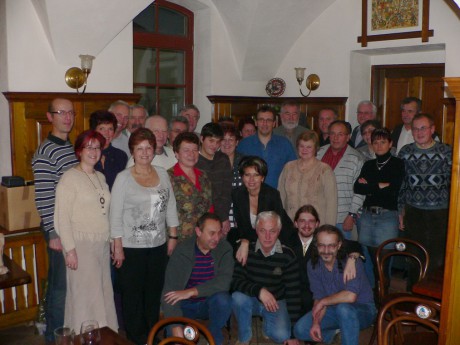  Společné foto na mikulášském večírku 2009